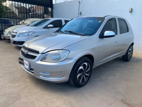 CHEVROLET CELTA 1.0 MPFI LT 8V FLEX 2P MANUAL CHEVROLET CELTA 1.0 MPFI LT 8V FLEX 2P MANUAL