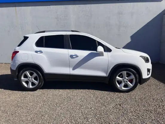 CHEVROLET-TRACKER-2014