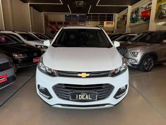 CHEVROLET-TRACKER-2017