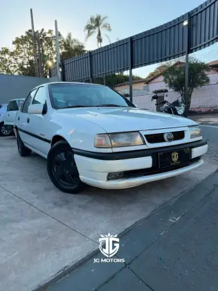 CHEVROLET VECTRA 2.0 MPFI GLS 8V GASOLINA 4P MANUAL CHEVROLET VECTRA 2.0 MPFI GLS 8V GASOLINA 4P MANUAL
