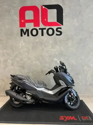 DAFRA CRUISYM 300 DAFRA CRUISYM 300