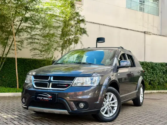DODGE JOURNEY 3.6 SXT V6 GASOLINA 4P AUTOMÁTICO DODGE JOURNEY 3.6 SXT V6 GASOLINA 4P AUTOMÁTICO