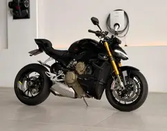 DUCATI STREETFIGHTER V4 S DUCATI STREETFIGHTER V4 S
