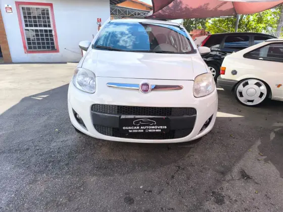 FIAT PALIO 1.4 MPI ATTRACTIVE 8V FLEX 4P MANUAL FIAT PALIO 1.4 MPI ATTRACTIVE 8V FLEX 4P MANUAL