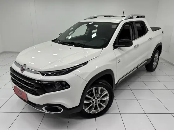 FIAT TORO 2.0 16V TURBO DIESEL VOLCANO 4WD AT9 FIAT TORO 2.0 16V TURBO DIESEL VOLCANO 4WD AT9