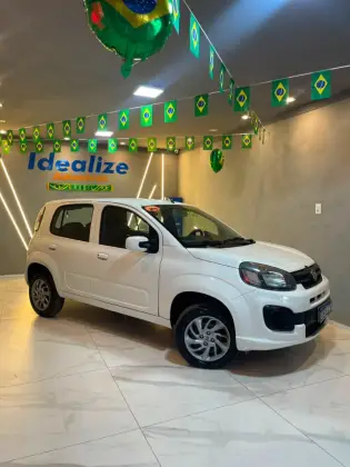 FIAT UNO 1.0 FIRE FLEX ATTRACTIVE MANUAL FIAT UNO 1.0 FIRE FLEX ATTRACTIVE MANUAL