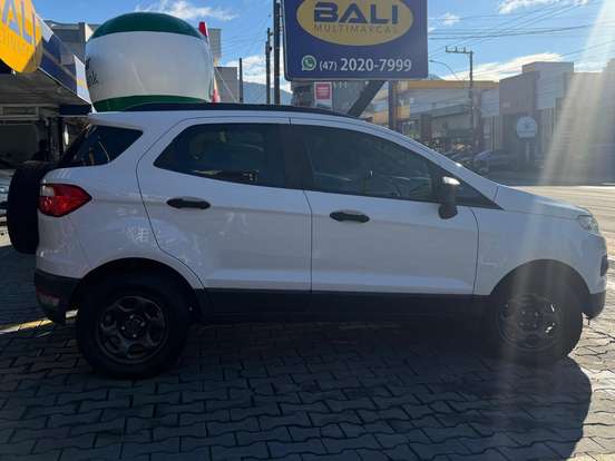 FORD-ECOSPORT-2012