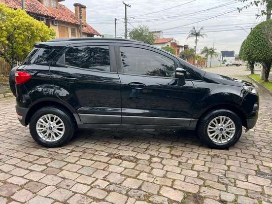 FORD-ECOSPORT-2017