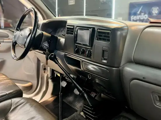 FORD-F-250-4.2 XLT 4X2 CS TURBO DIESEL 2P MANUAL FORD-F-250-2002