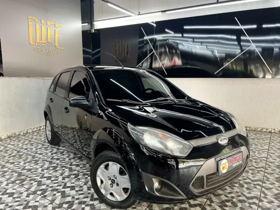 FORD FIESTA 1.6 ROCAM HATCH 8V FLEX 4P MANUAL