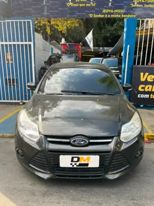 FORD FOCUS 1.6 S 16V FLEX 4P MANUAL FORD FOCUS 1.6 S 16V FLEX 4P MANUAL