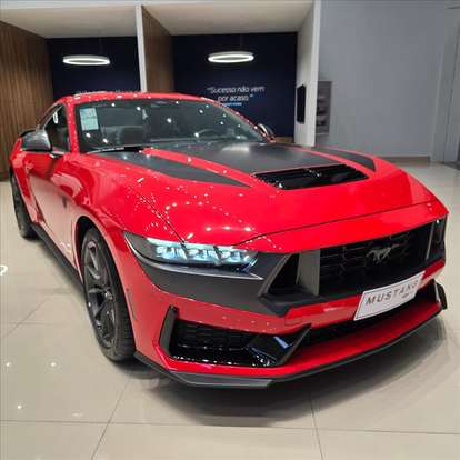 FORD-MUSTANG-2025