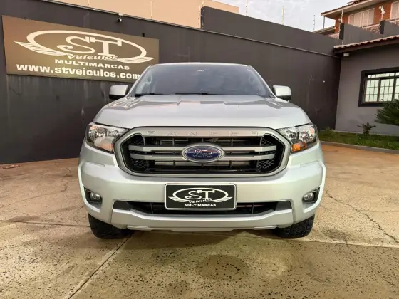 FORD RANGER 2.2 XLS 4X4 CD 16V DIESEL 4P AUTOMÁTICO FORD RANGER 2.2 XLS 4X4 CD 16V DIESEL 4P AUTOMÁTICO