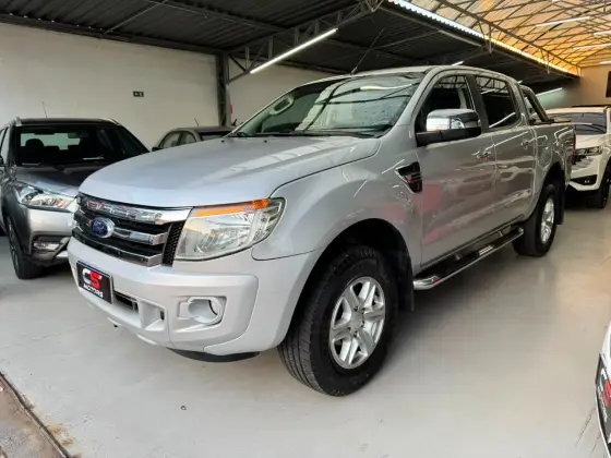 FORD RANGER 2.5 XLT 4X2 CD 16V FLEX 4P MANUAL FORD RANGER 2.5 XLT 4X2 CD 16V FLEX 4P MANUAL