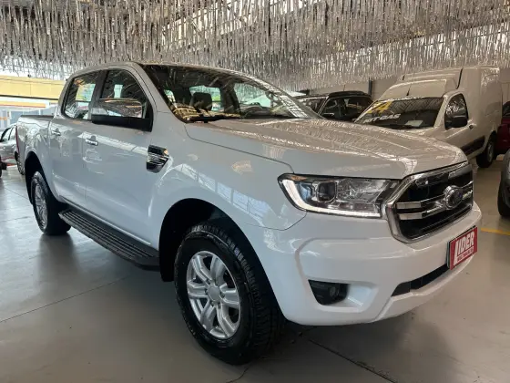 FORD RANGER 3.2 XLT 4X4 CD 20V DIESEL 4P AUTOMÁTICO FORD RANGER 3.2 XLT 4X4 CD 20V DIESEL 4P AUTOMÁTICO