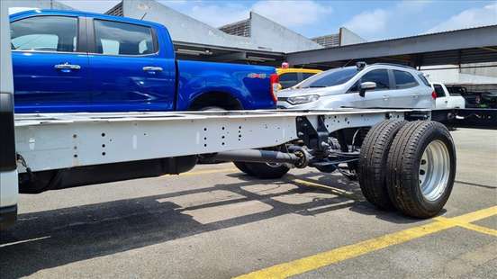 FORD-TRANSIT-2025