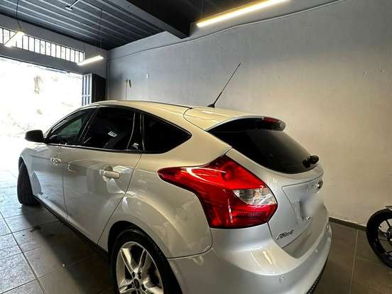 FORD-FOCUS-2.0 SE 16V FLEX 4P POWERSHIFT FORD-FOCUS-2014
