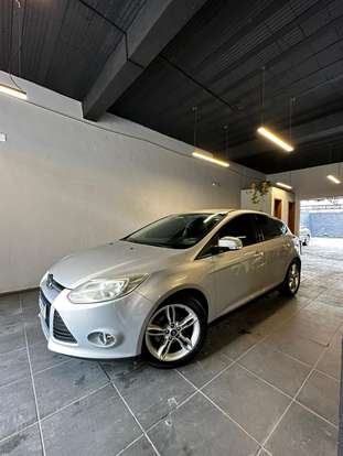 FORD-FOCUS-2014