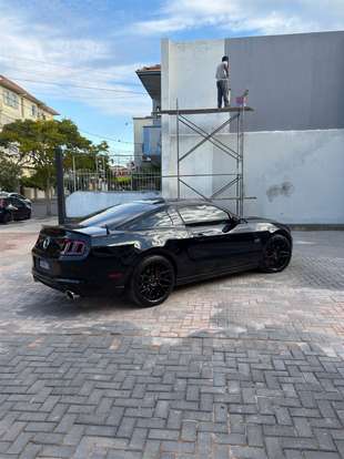 FORD-MUSTANG-2012