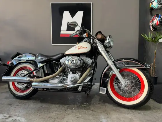 HARLEY-DAVIDSON SOFTAIL HERITAGE CLASSIC HARLEY-DAVIDSON SOFTAIL HERITAGE CLASSIC