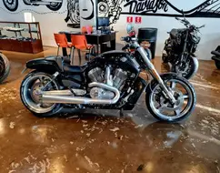 HARLEY-DAVIDSON V-ROD MUSCLE HARLEY-DAVIDSON V-ROD MUSCLE