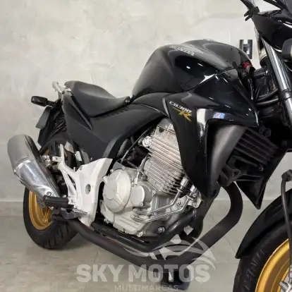 HONDA-CB 300R-2015