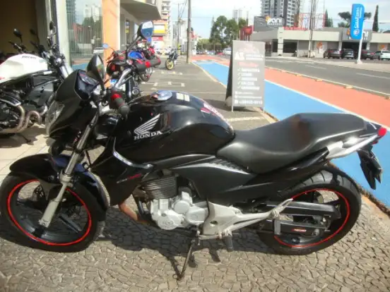 HONDA-CB 300R-2013
