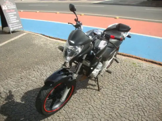 HONDA-CB 300R-2013