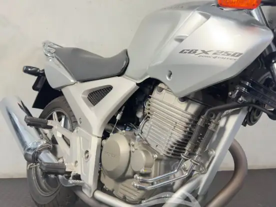 HONDA-CBX 250 TWISTER HONDA-CBX 250 TWISTER-2006