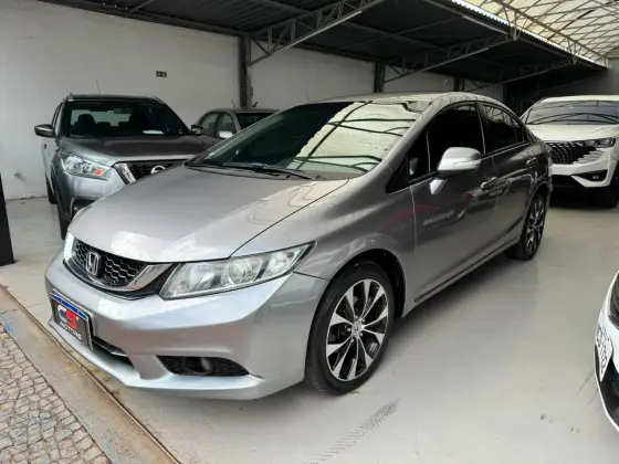 HONDA CIVIC 2.0 LXR 16V FLEX 4P AUTOMÁTICO HONDA CIVIC 2.0 LXR 16V FLEX 4P AUTOMÁTICO