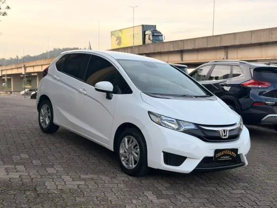 HONDA FIT 1.5 LX 16V FLEX 4P AUTOMÁTICO HONDA FIT 1.5 LX 16V FLEX 4P AUTOMÁTICO