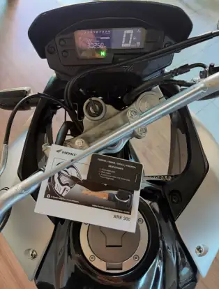 HONDA-XRE 300-2017