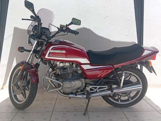 HONDA-CB 400 HONDA-CB 400-1984