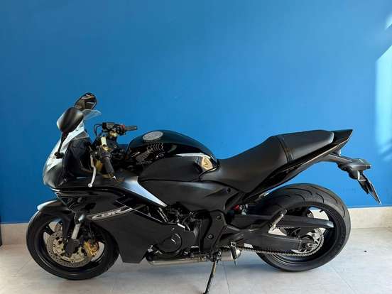 HONDA-CBR 600F HONDA-CBR 600F-2012