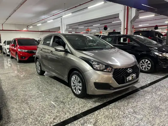 HYUNDAI HB20 1.6 COMFORT PLUS 16V FLEX 4P AUTOMÁTICO