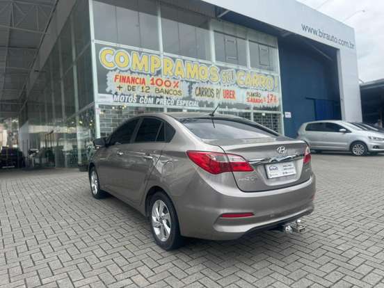 HYUNDAI-HB20S-1.6 COMFORT PLUS 16V FLEX 4P AUTOMÁTICO HYUNDAI-HB20S-2017
