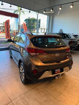HYUNDAI-HB20X-2016