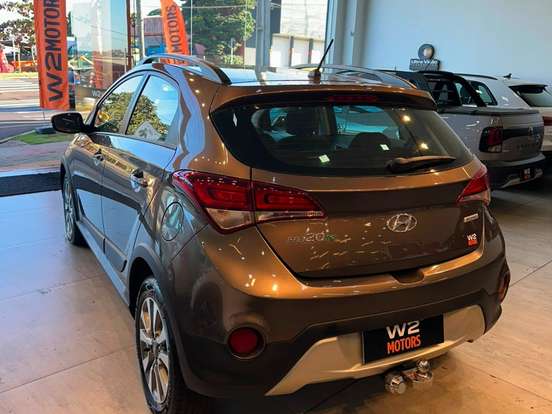 HYUNDAI-HB20X-1.6 16V STYLE FLEX 4P AUTOMÁTICO HYUNDAI-HB20X-2016