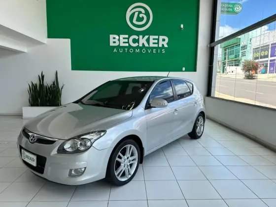 HYUNDAI I30 2.0 MPFI GLS 16V GASOLINA 4P AUTOMÁTICO HYUNDAI I30 2.0 MPFI GLS 16V GASOLINA 4P AUTOMÁTICO