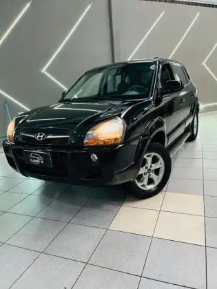 HYUNDAI TUCSON 2.0 MPFI GL 16V 142CV 2WD GASOLINA 4P MANUAL HYUNDAI TUCSON 2.0 MPFI GL 16V 142CV 2WD GASOLINA 4P MANUAL