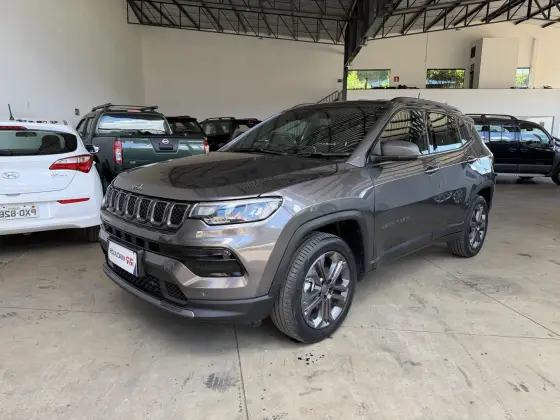 JEEP COMPASS 1.3 T270 TURBO FLEX LONGITUDE AT6 JEEP COMPASS 1.3 T270 TURBO FLEX LONGITUDE AT6