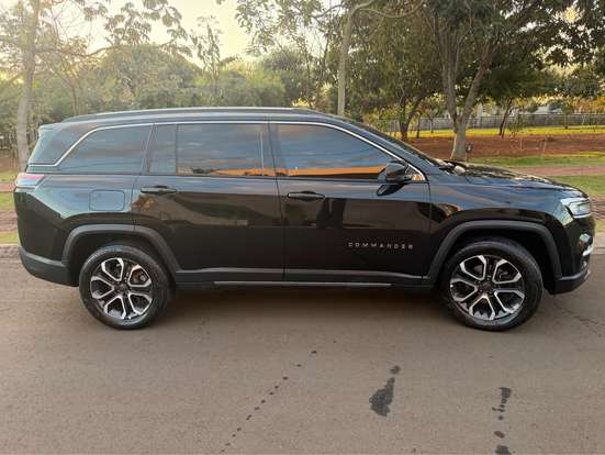 JEEP-COMMANDER-2024