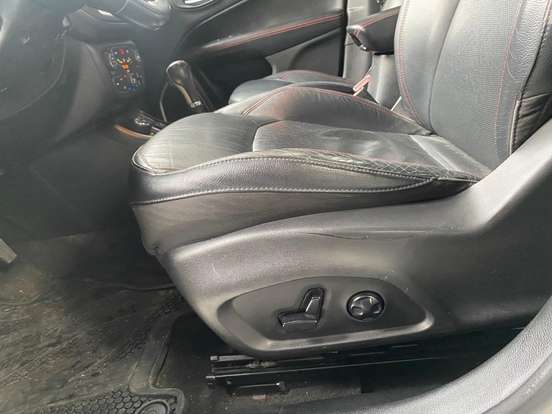 JEEP-COMPASS-2.0 16V DIESEL TRAILHAWK 4X4 AUTOMÁTICO JEEP-COMPASS-2017
