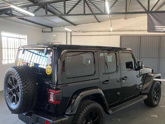 JEEP-WRANGLER-2.0 TURBO GASOLINA SAHARA 4P 4X4 AT8 JEEP-WRANGLER-2022