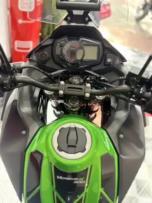 KAWASAKI-VERSYS-X 300-2023