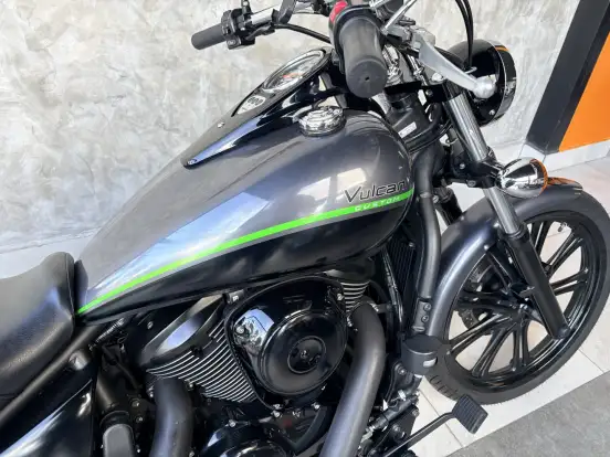 KAWASAKI-VULCAN 900 CUSTOM-2013