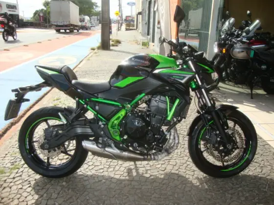KAWASAKI Z650 ABS 