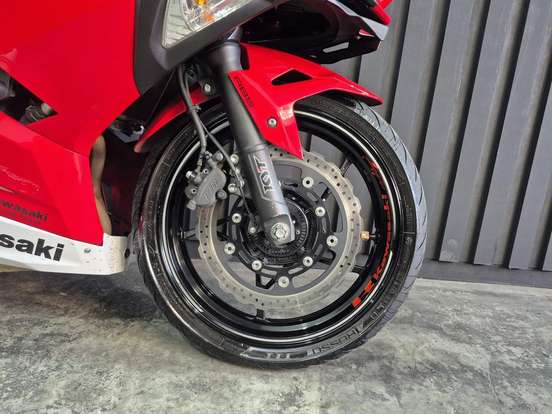 KAWASAKI-NINJA 400-2021
