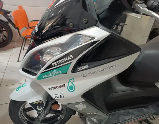 KYMCO DOWNTOWN 300 i ABS KYMCO DOWNTOWN 300 i ABS