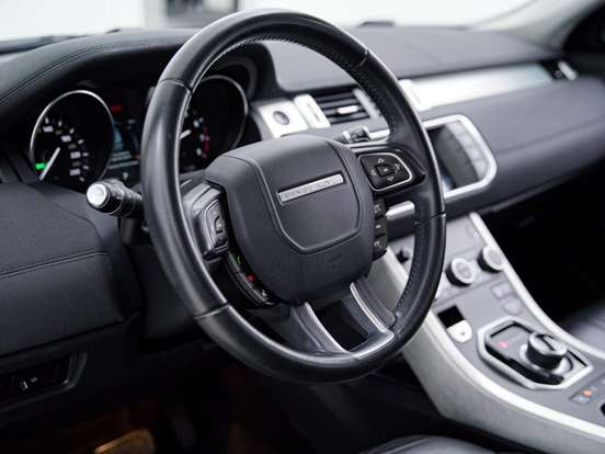 LAND ROVER-RANGE ROVER EVOQUE-2.0 SE 4WD 16V FLEX 4P AUTOMÁTICO LAND ROVER-RANGE ROVER EVOQUE-2018